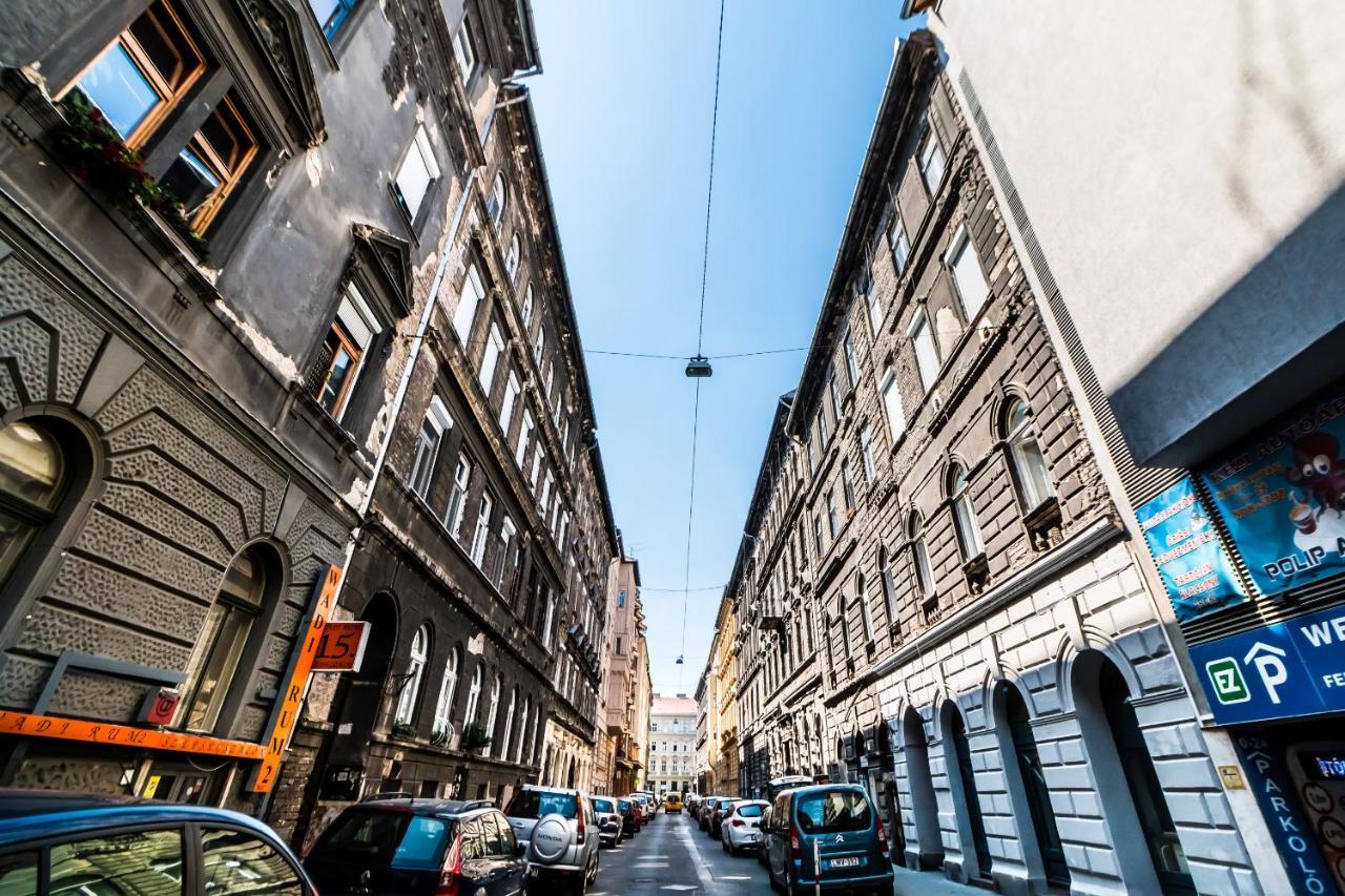 Cosy Studios In The Heart Of The City Budapesta Exterior foto